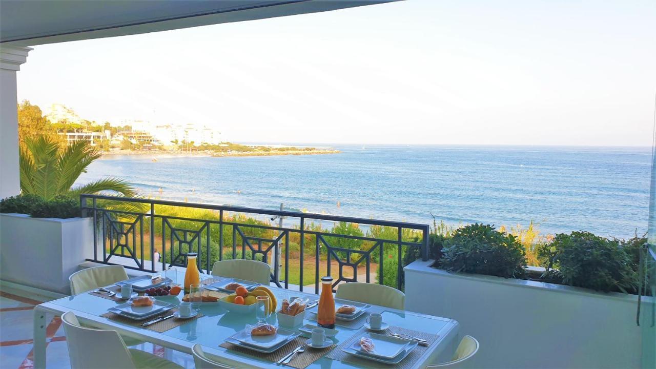 Luxury Apartment Frontal Beach In Doncella Beach Estepona Bagian luar foto