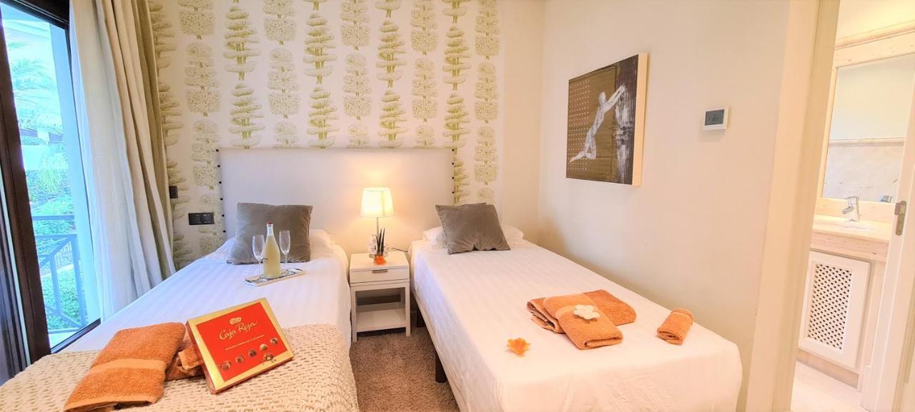 Luxury Apartment Frontal Beach In Doncella Beach Estepona Bagian luar foto