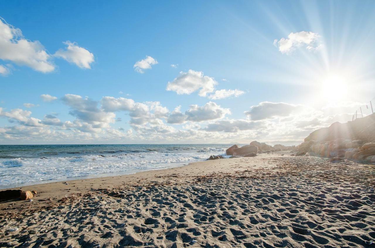 Luxury Apartment Frontal Beach In Doncella Beach Estepona Bagian luar foto