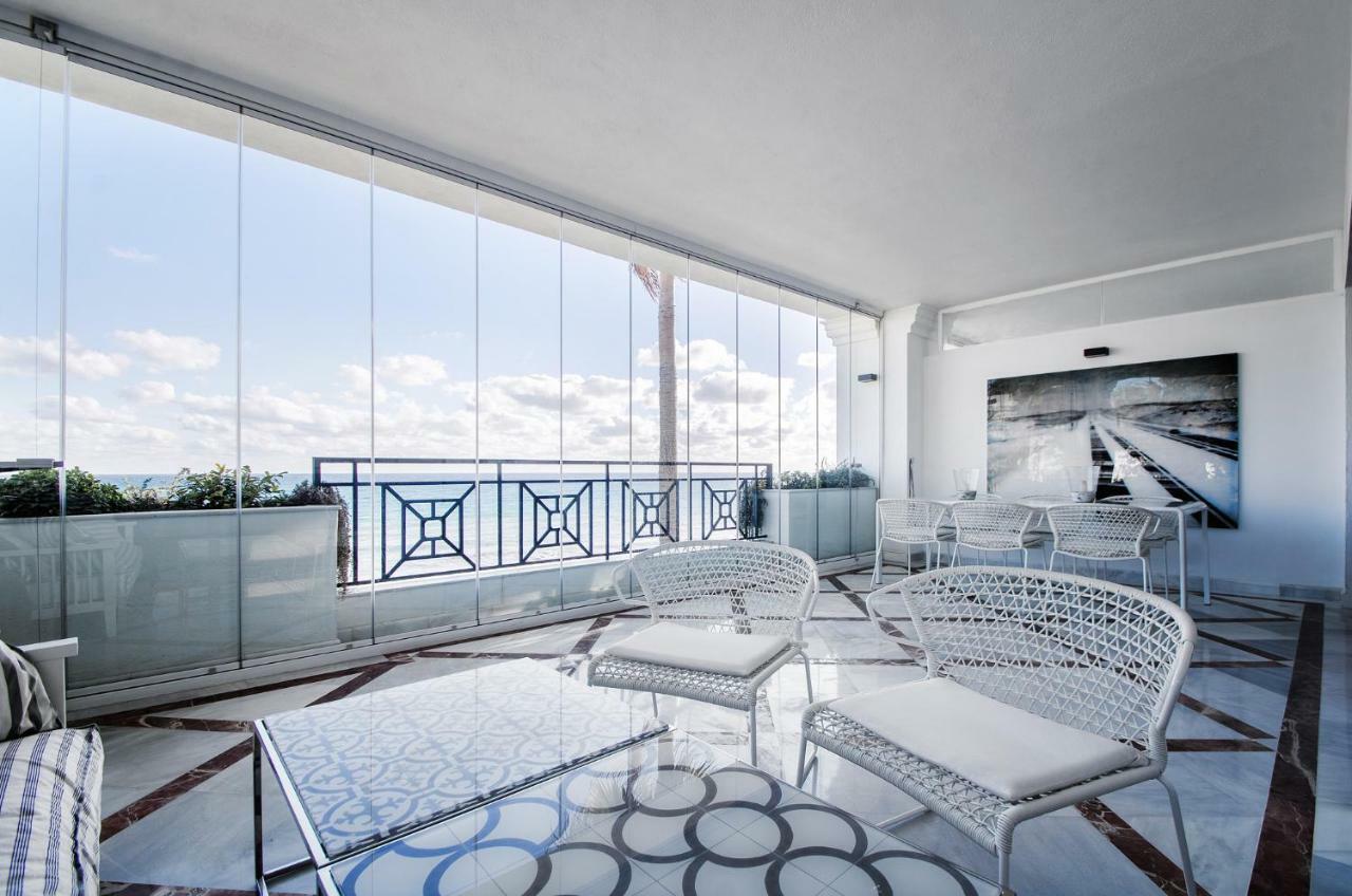 Luxury Apartment Frontal Beach In Doncella Beach Estepona Bagian luar foto