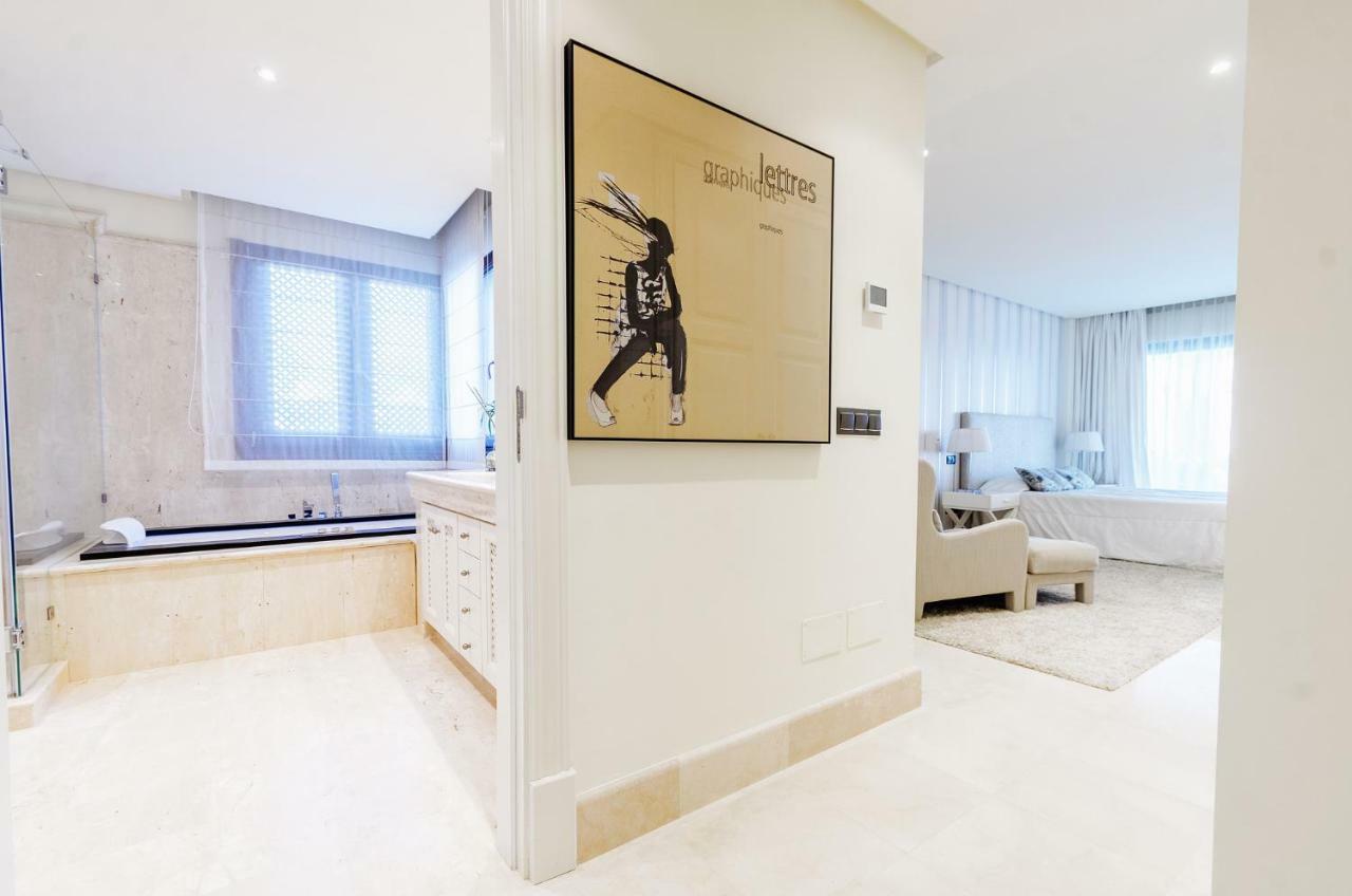 Luxury Apartment Frontal Beach In Doncella Beach Estepona Bagian luar foto