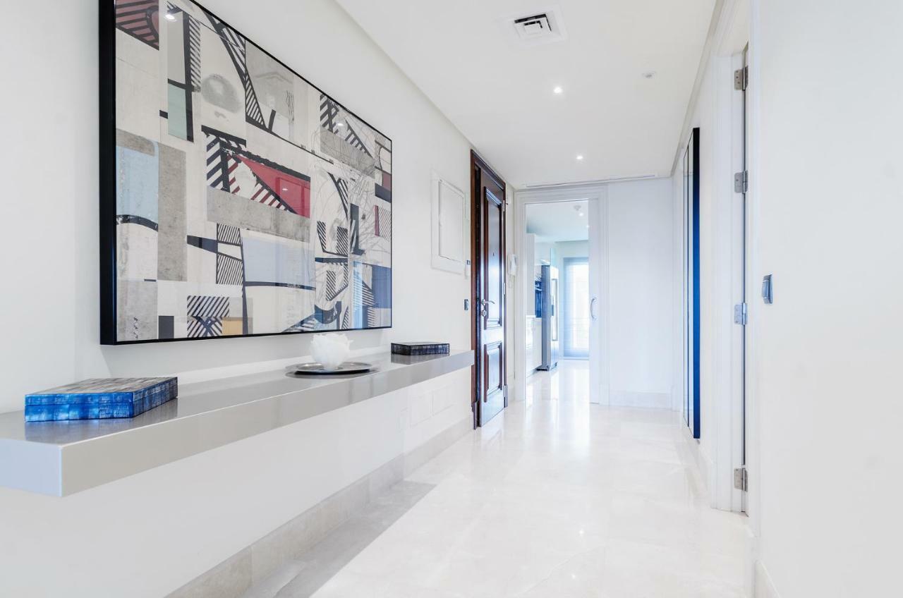 Luxury Apartment Frontal Beach In Doncella Beach Estepona Bagian luar foto